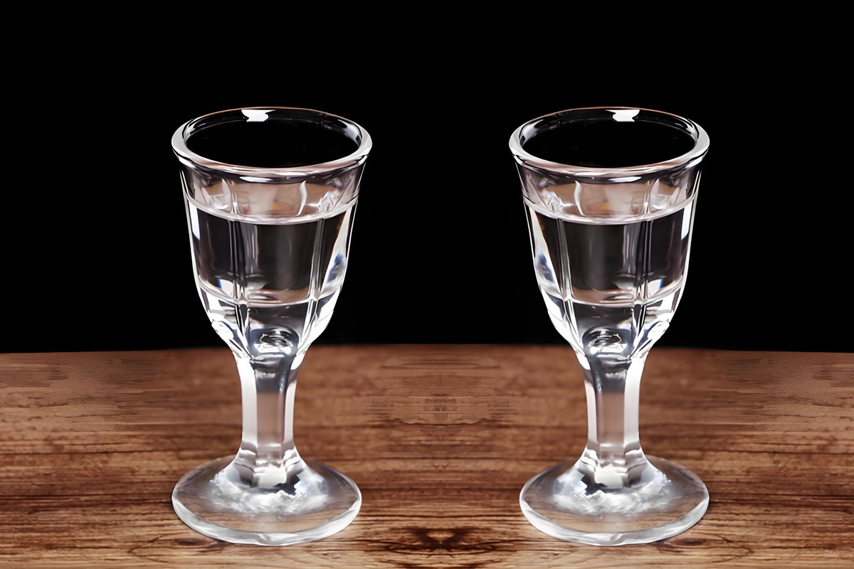 白酒杯