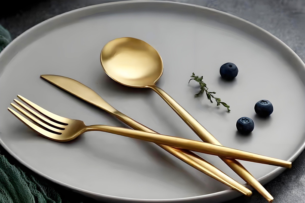 金色西餐刀叉勺